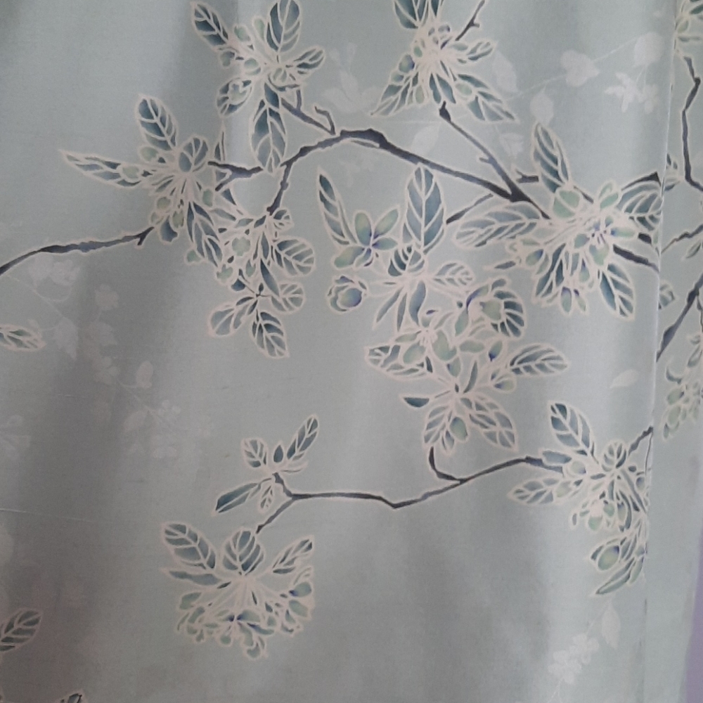 100% Silk Ann Taylor dress - Picture 3 of 8